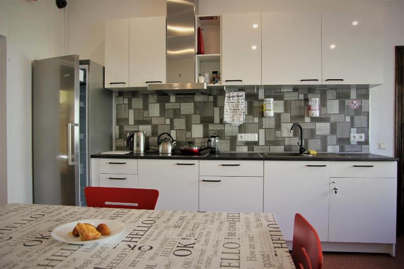 Economy Quadruple Room with Shared Bathroom image 1