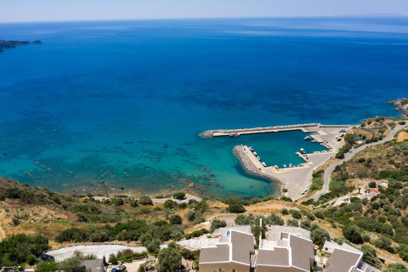Villa with Sea View 1 image 3