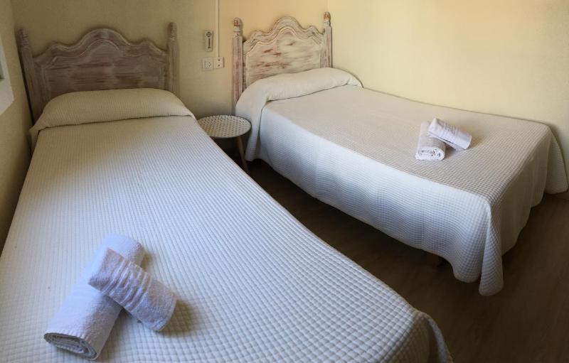 Apartamentos Surest - image 15