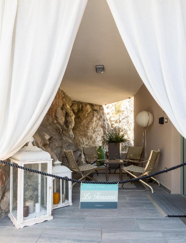 Two-Bedroom Apartment with Balcony image 1