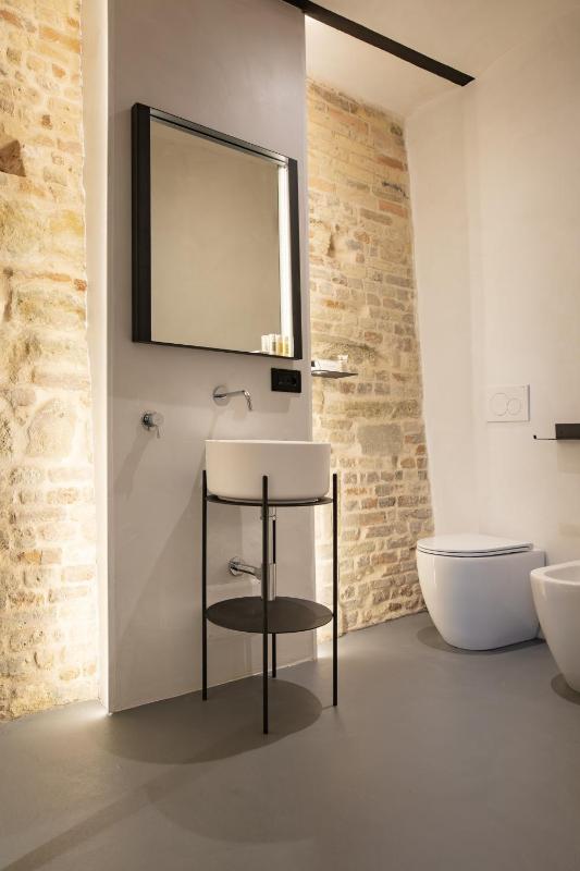 Superior Double Room image 4