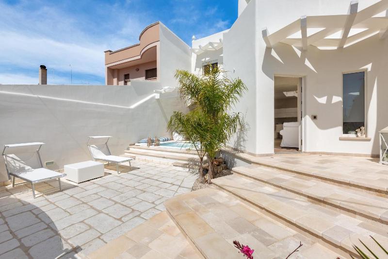 Three-Bedroom Villa image 3