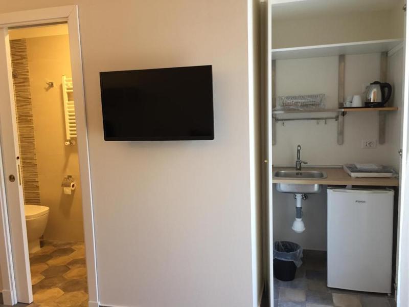 Double Room image 2