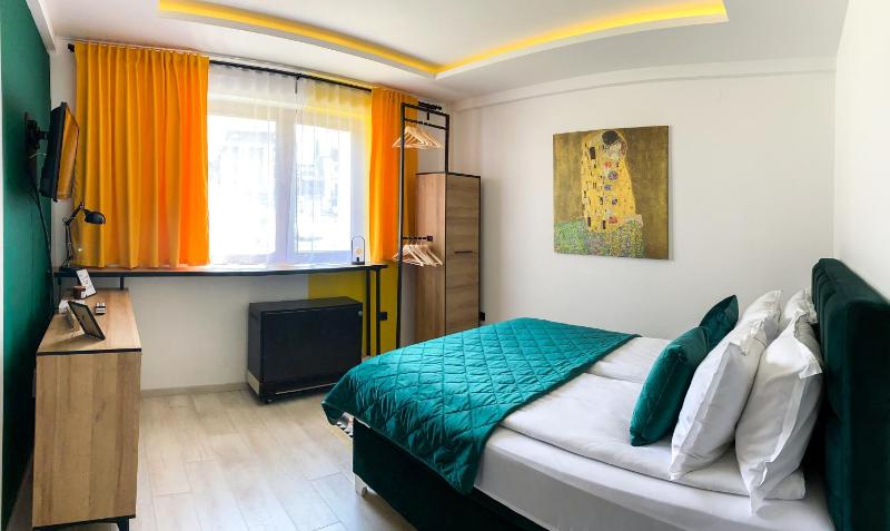 One-Bedroom Apartment image 1