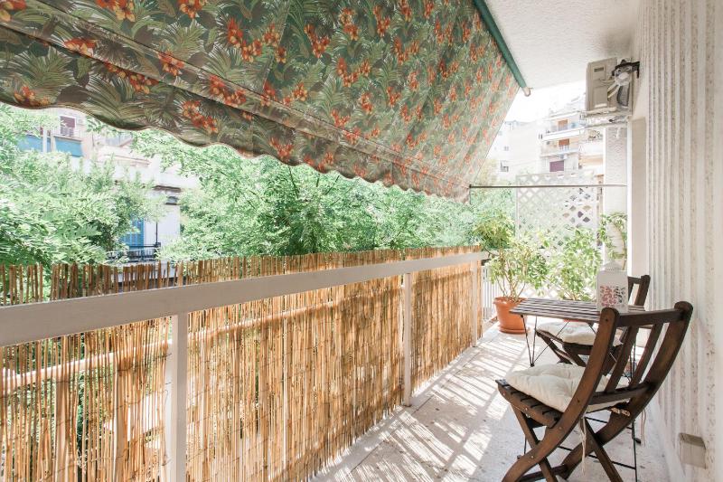 One-Bedroom Apartment image 2