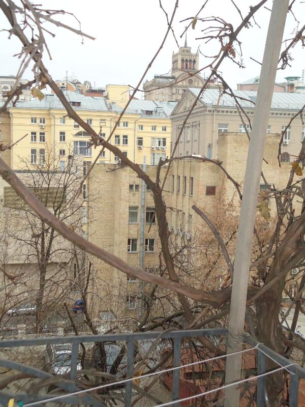 One-Bedroom Apartment on Pushkinskaya Street 11 image 3