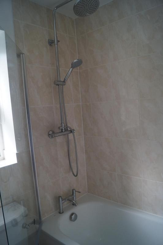 Double Room image 3