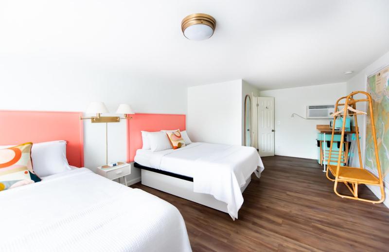 Royal Palms Motel - image 33