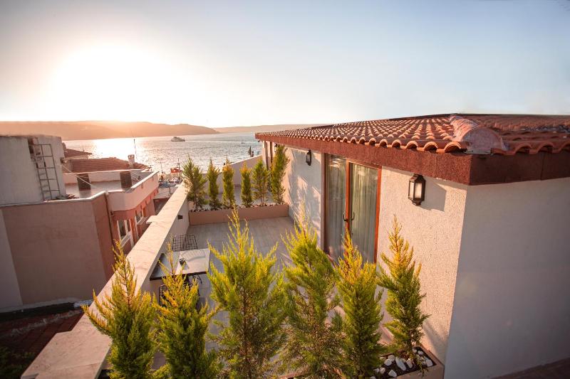 Triple Room with Terrace image 3