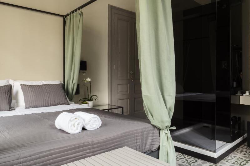 Superior Double Room image 3