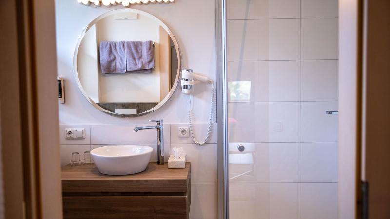 Double Room with Balcony image 3