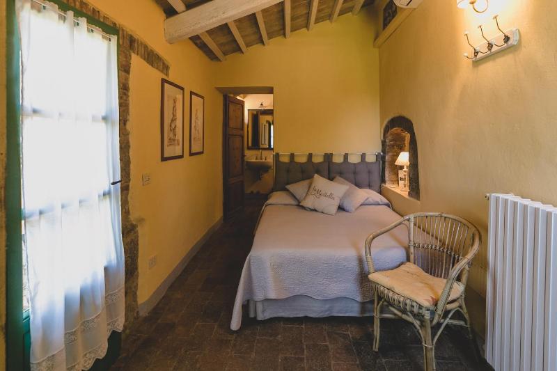 Small Double Room image 1