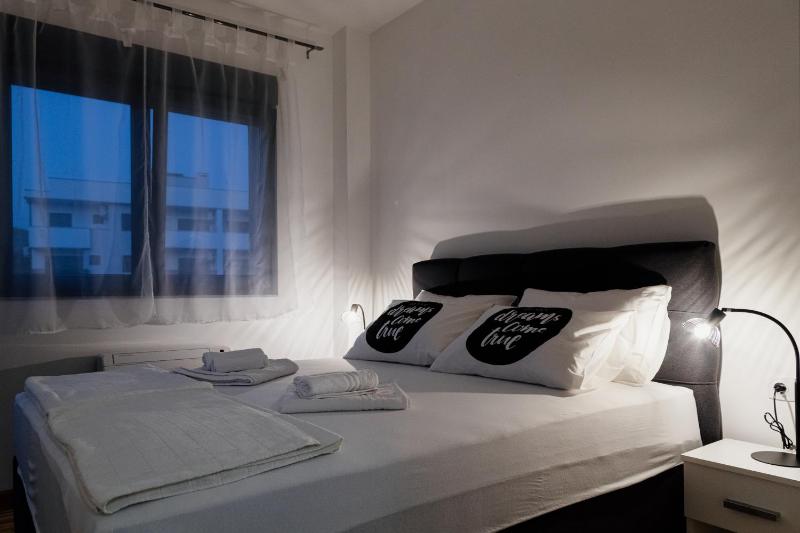 Superior Apartment image 4