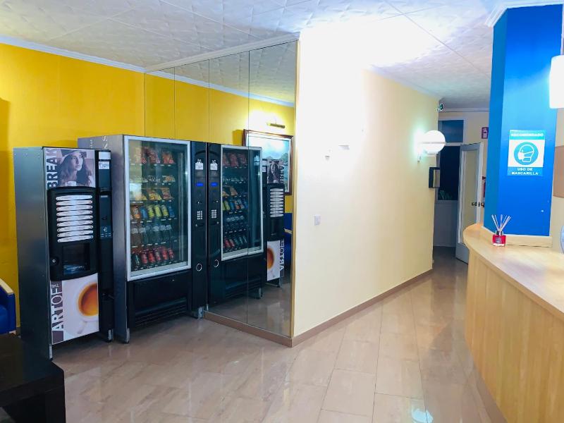 Eva Aparthotel - image 8