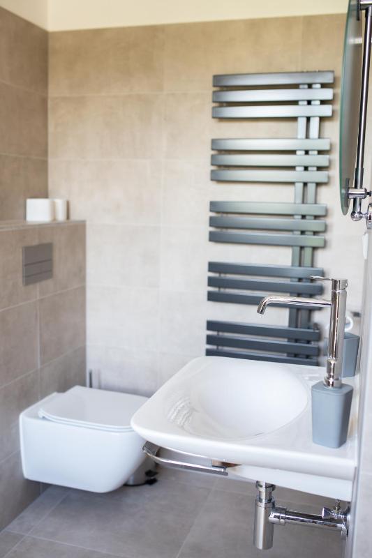 Double Room with Balcony image 2