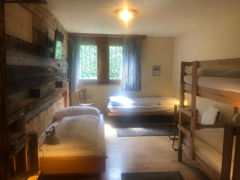 Basement Budget Quadruple Room with Bunk Bed and 2 single beds image 2