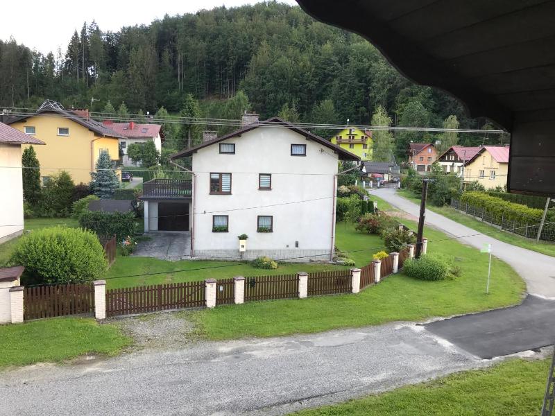 Quadruple Room with Mountain View image 2