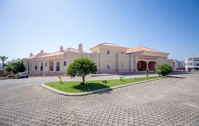 Aquamar Albufeira Aparthotel - image 14
