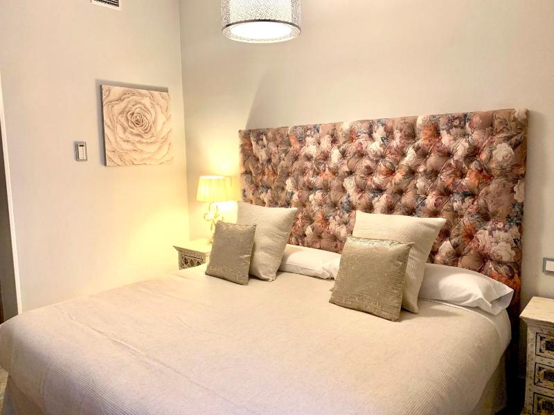 Double or Twin Room image 3