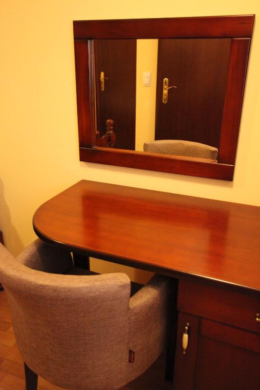 Economy Single Room image 4