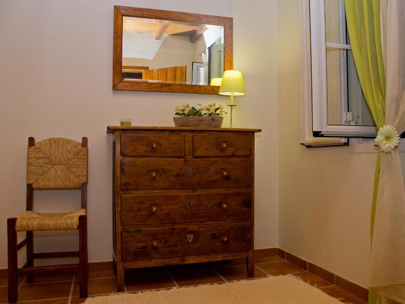 One-Bedroom House image 2