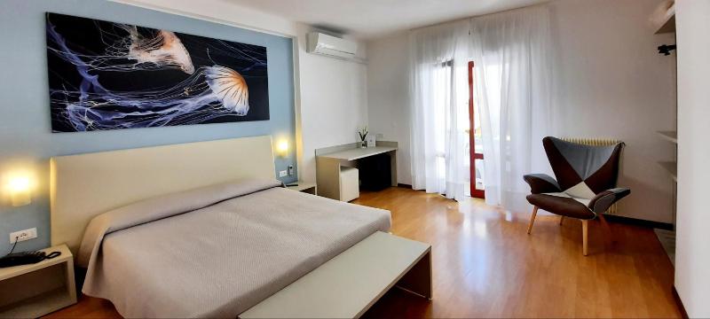 Hotel Carol - image 22
