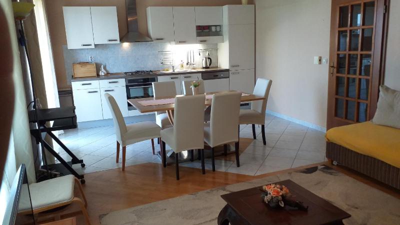 Apartment with Sea View image 3