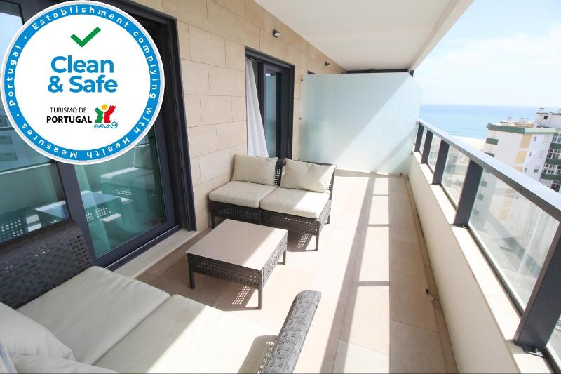 T2 Rocha Prime Sea View Penthouse - image 42