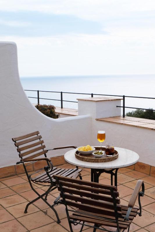 Double Room with Terrace and  with Sea View   image 3