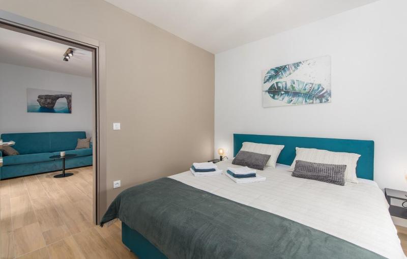Apartment with Terrace image 3