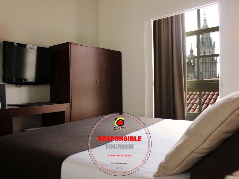 Superior room with Views image 4