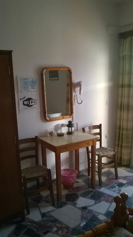 Standard Twin Room with Sea View image 2