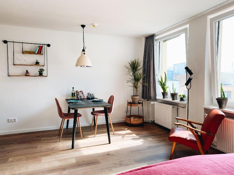 Lorenz Apartments - image 7