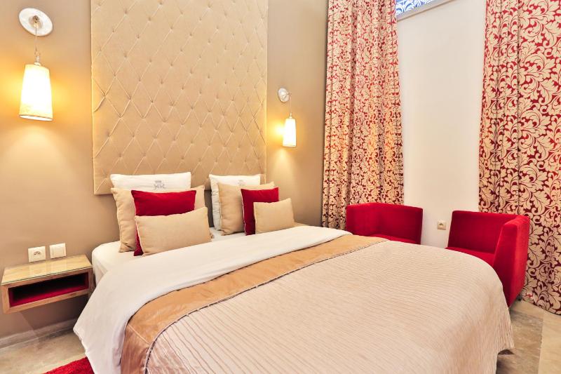 Superior Double Room - Yacout image 3