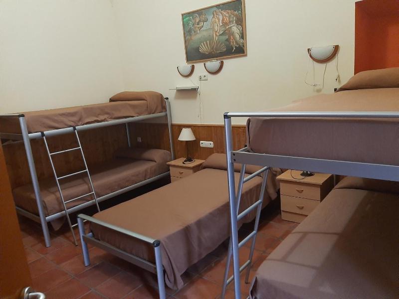 Single Bed in Mixed Dormitory Room image 1