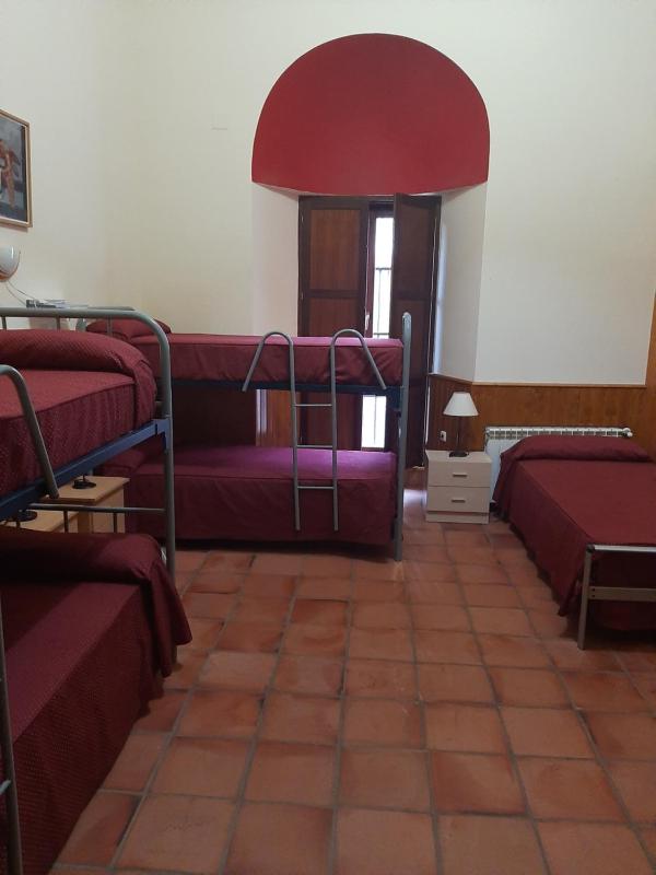 Single Bed in Mixed Dormitory Room image 3