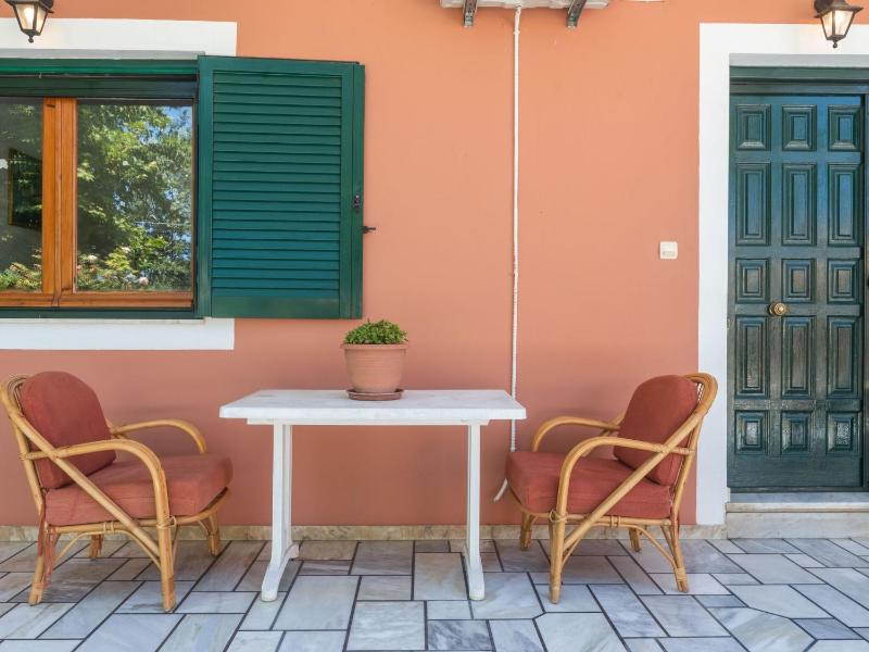 Three-Bedroom Villa image 2
