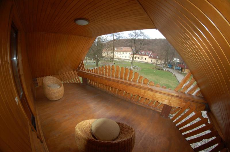 Cottage (2 Adults + 1 Child) image 4