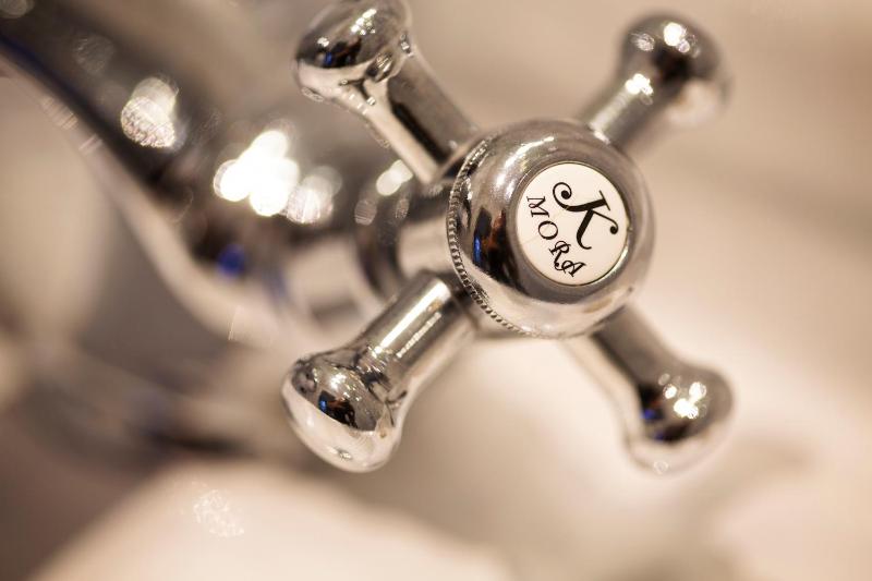 Suite with City View image 2