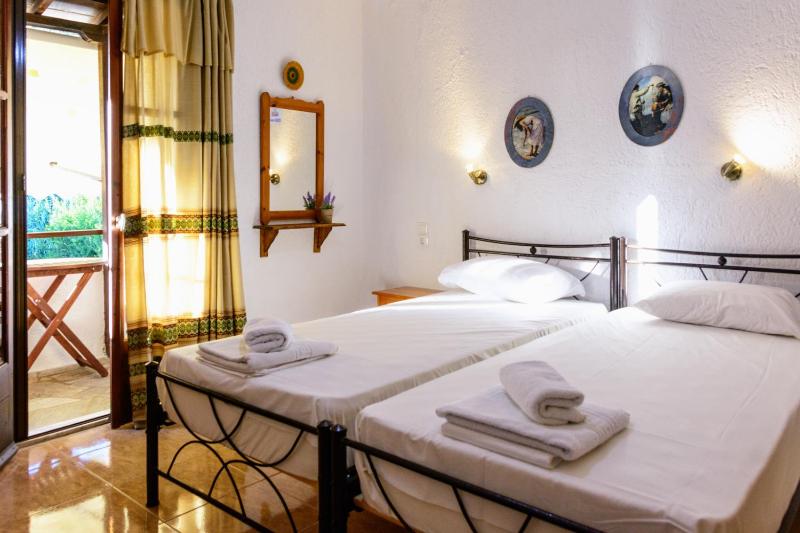 Spiros Rooms - image 11