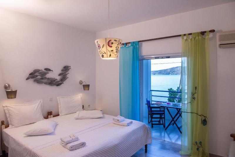 Studio with Sea View image 4