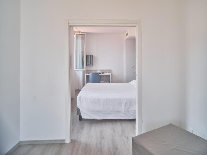 Hotel Medusa - image 38
