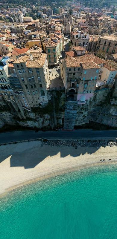 Domus Centro Tropea - image 11