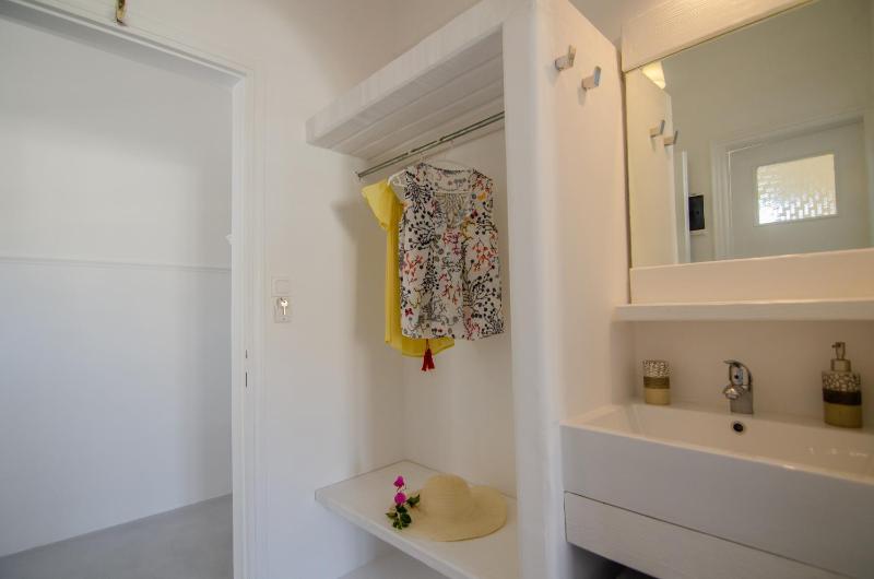 Triple Room image 2