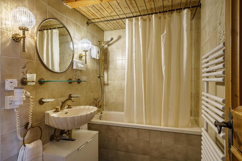Superior Double Room image 2