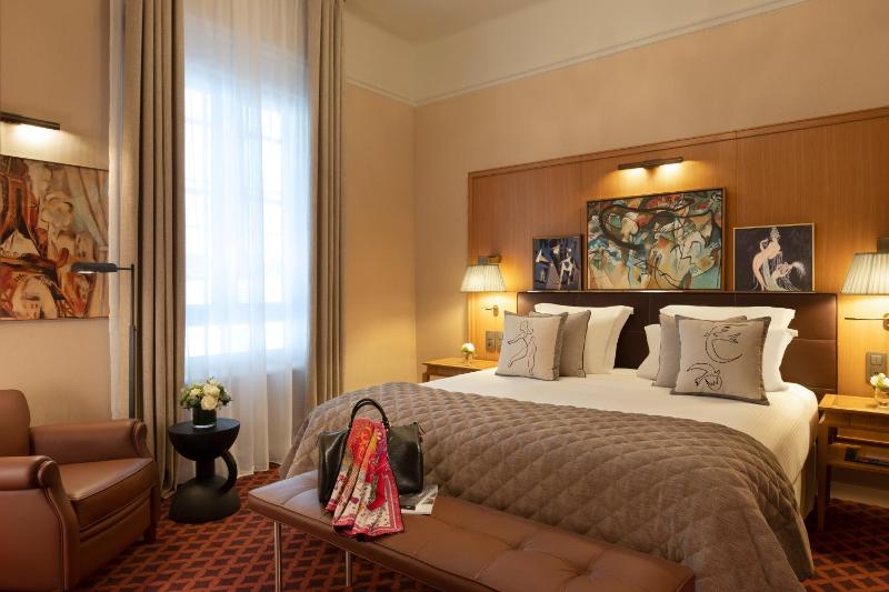 Superior Double Room image 1