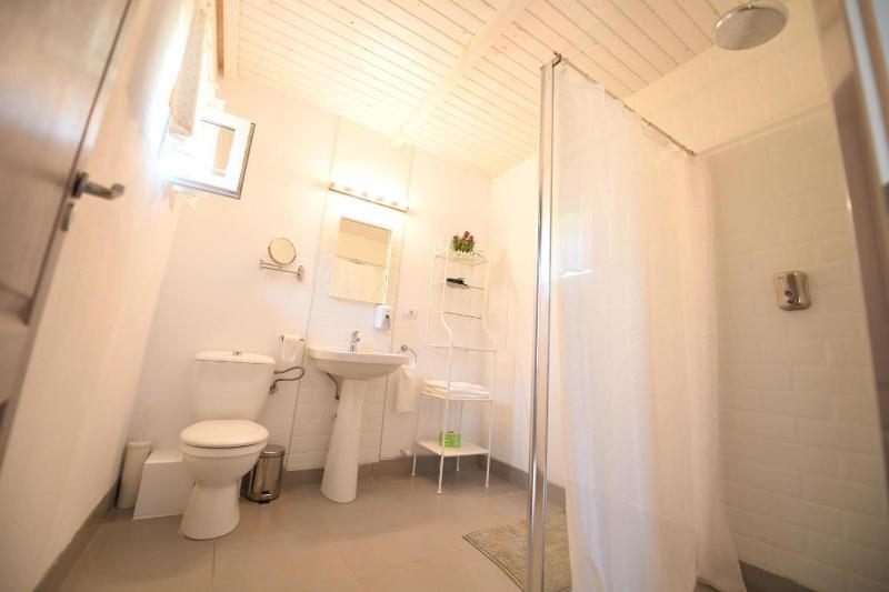 Deluxe Double Room image 2