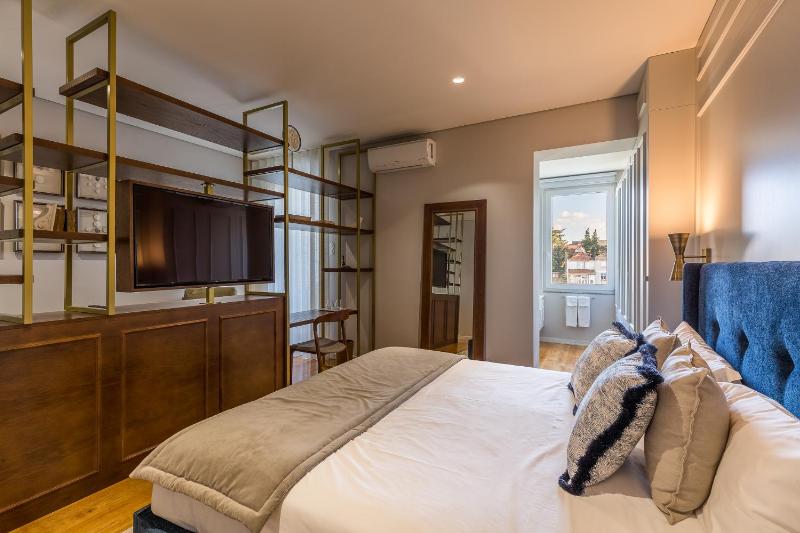 Gallery Townhouse & Home - image 21