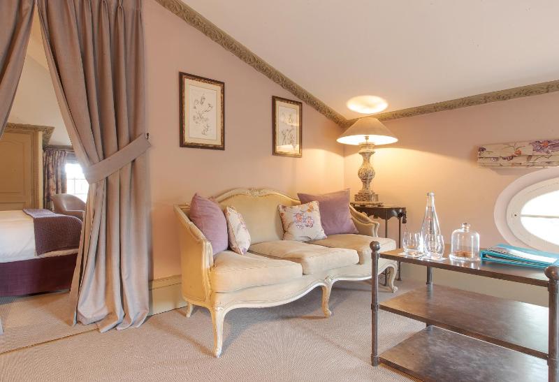 Double Room Le Colombier image 4