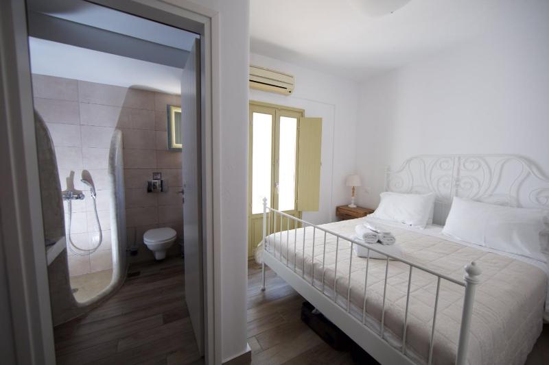 Apartment image 3